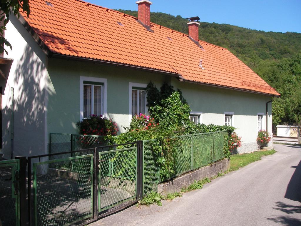 Haus Gerstbauer Apartment Aggsbach Екстериор снимка
